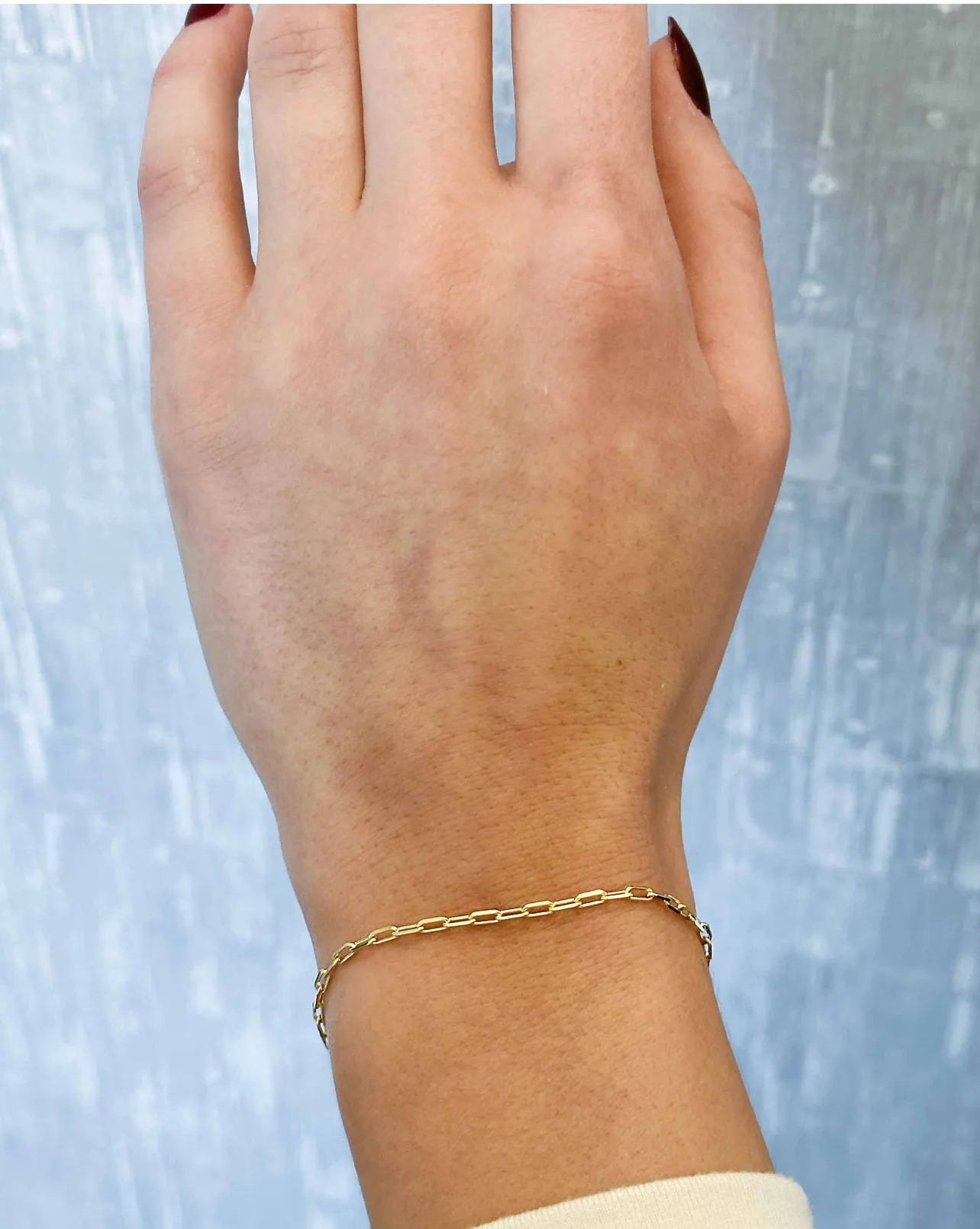 10k Gold Thin Paperclip Bracelet