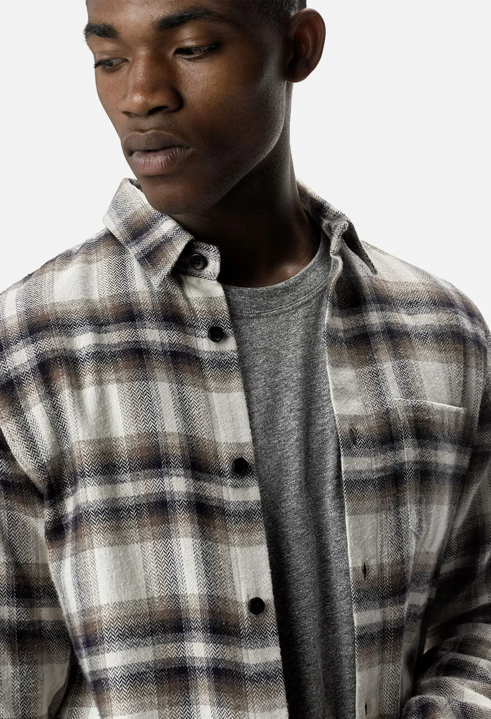 Brushed Flannel Button Up / Natural x Navy Plaid