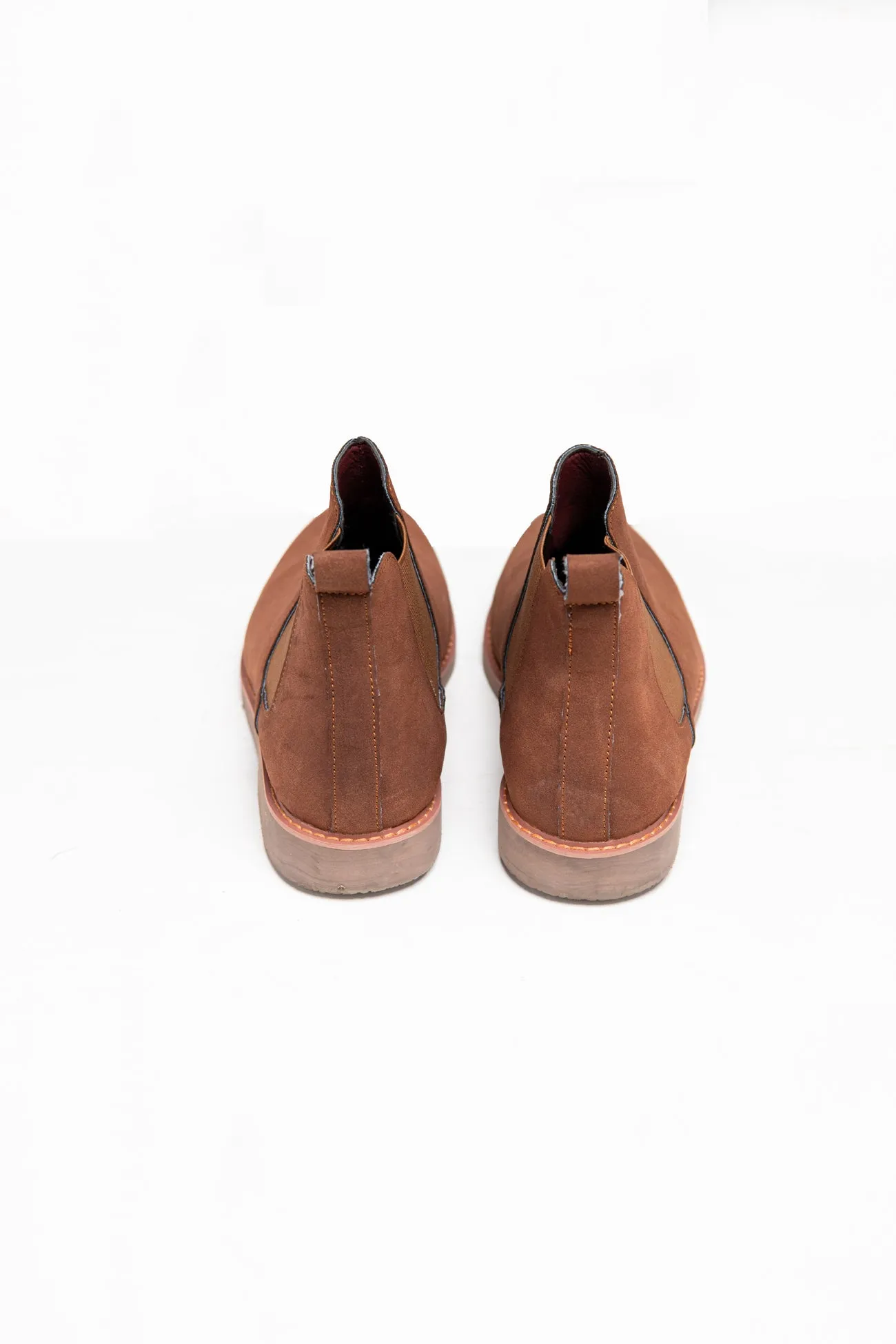 CLASSIC BROWN CHELSEA BOOTS