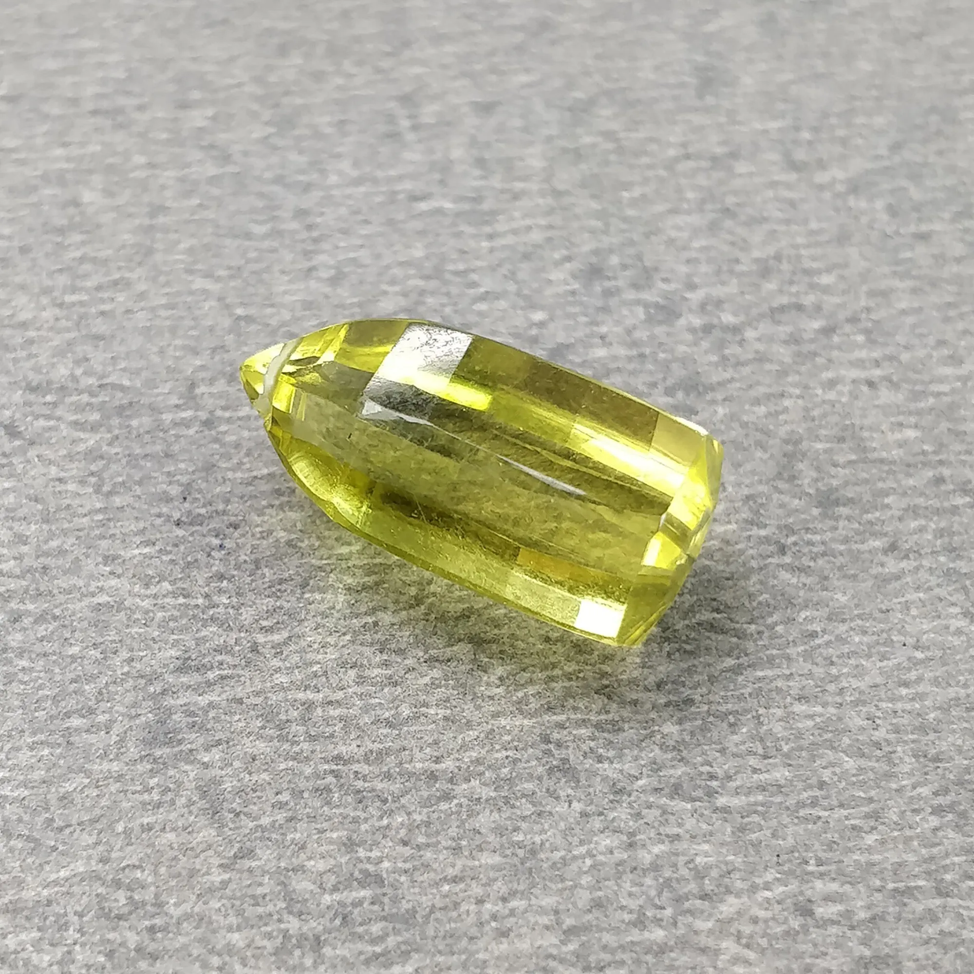 LEMON QUARTZ Gemstone Fancy Cut : 5.75cts Natural Untreated Unheated Quartz Top Drilled Uneven Shape 15mm