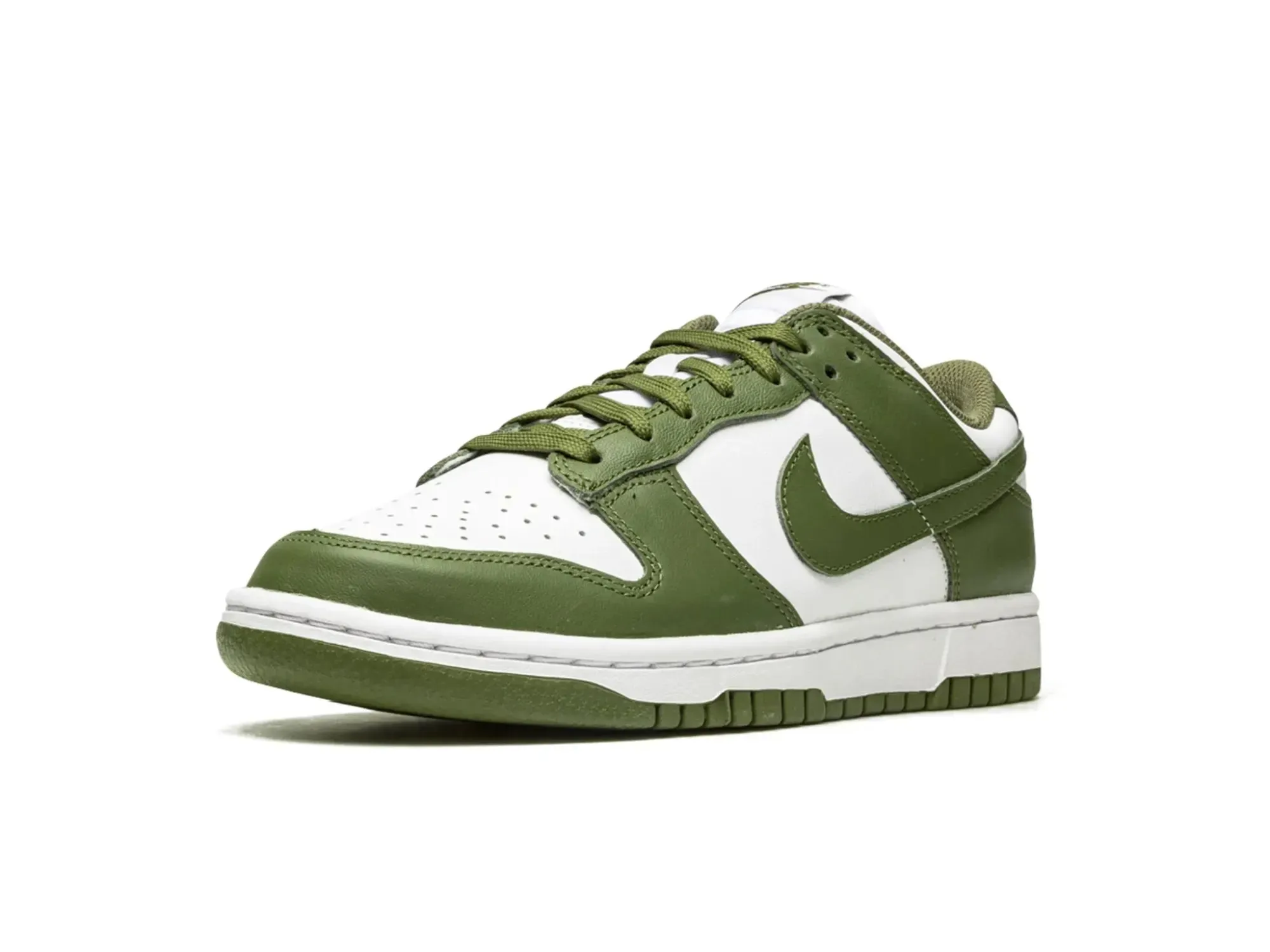 Nike Dunk Low "Medium Olive"