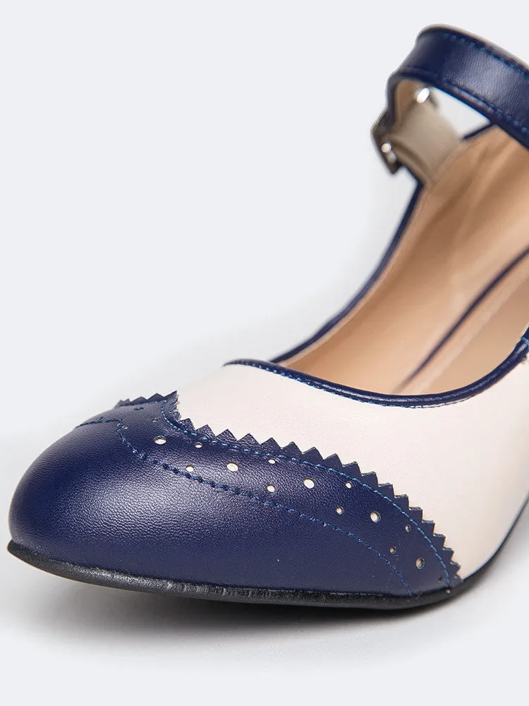 Round Toe Oxford Heel