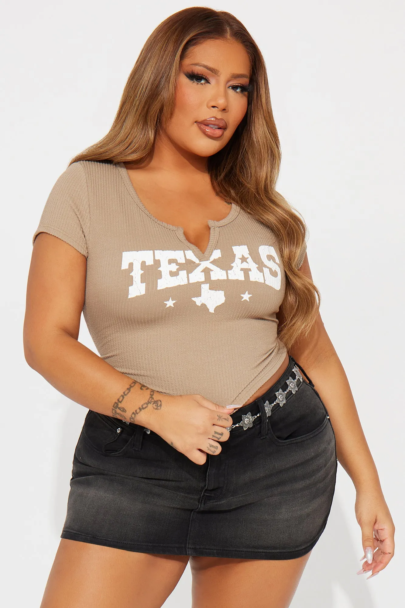 This Ain't Texas Ribbed Tee - Mocha